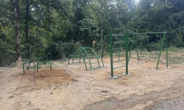 Поставување на урбана опрема во населеното место Требино